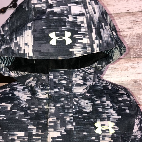 Under Armour Overcast Gray Digi Blur Rideable Jacket - Boys winter jacket size 5 - Picture 3 of 7